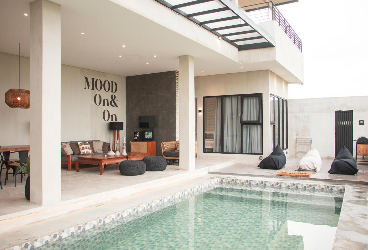 villa moo Puncak Esterno foto